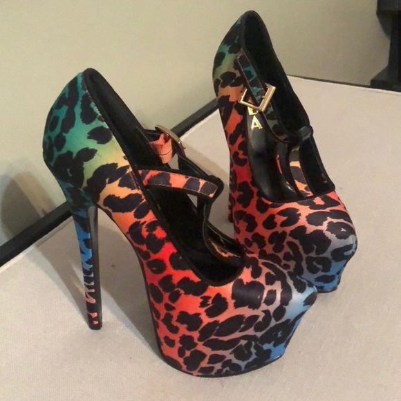 Alba Multicolor Leopard Print T Strap Platform Pump High Heel Stiletto Size 5.5 - Picture 1 of 5